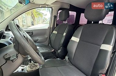 Минивэн Opel Combo 2005 в Измаиле