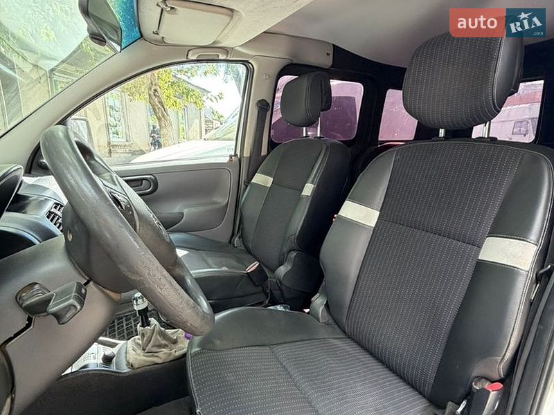 Минивэн Opel Combo 2005 в Измаиле