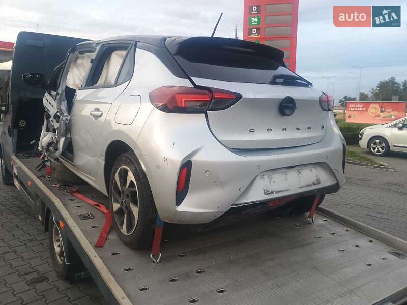 Хетчбек Opel Corsa-e