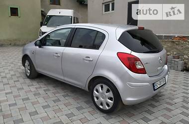 Opel Corsa  2010