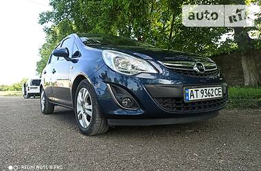 Opel Corsa IDEAL 2012