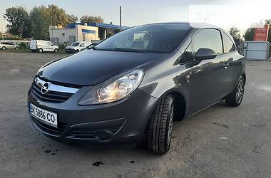 Opel Corsa Gaz Benzin 2010