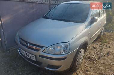 Opel Corsa  2004