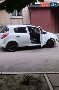 Opel Corsa  2012