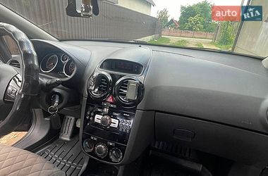 Хэтчбек Opel Corsa 2010 в Надворной