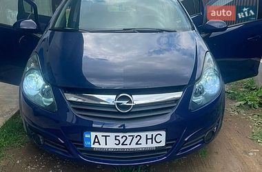 Хэтчбек Opel Corsa 2010 в Надворной