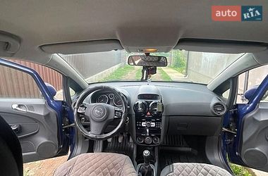 Хэтчбек Opel Corsa 2010 в Надворной