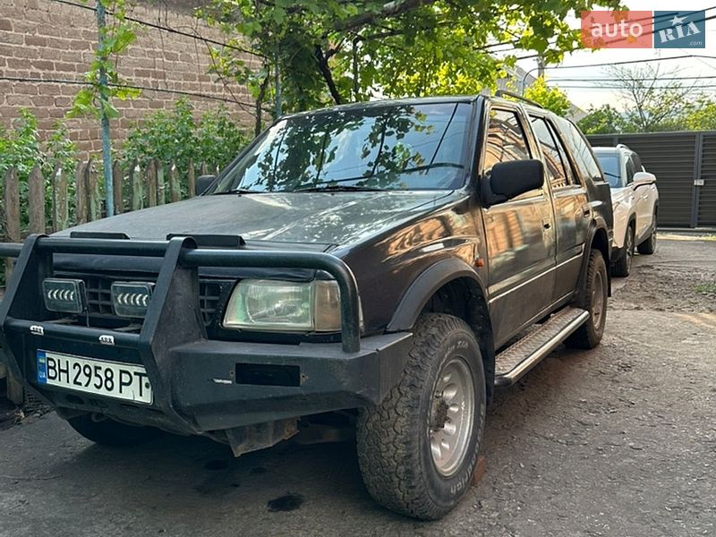 Opel Frontera 1992