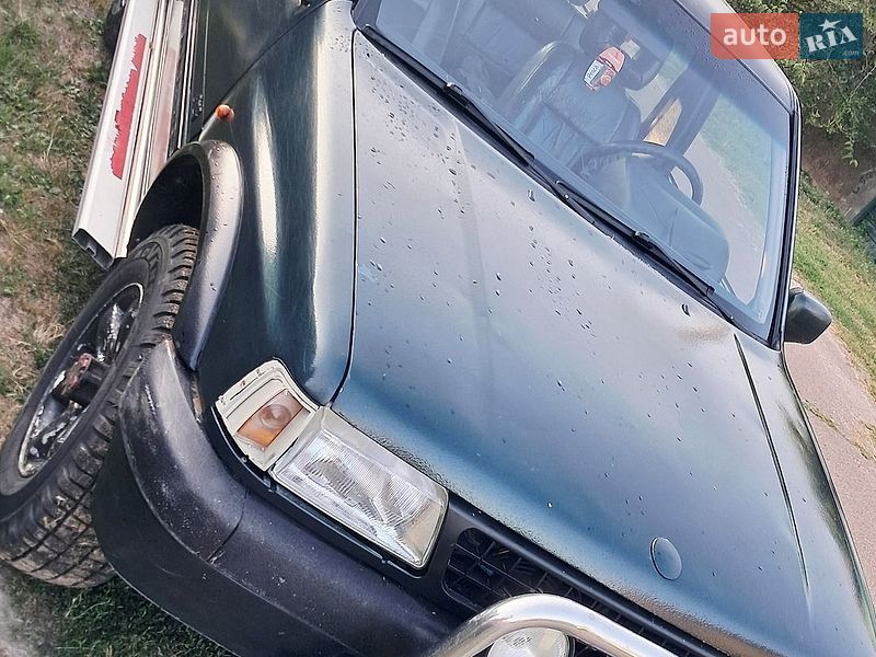 Внедорожник / Кроссовер Opel Frontera 1996 в Чернигове