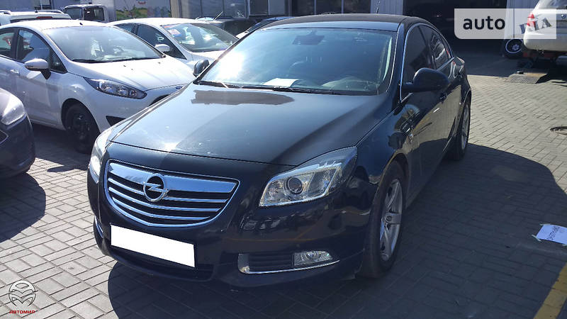 Opel Insignia 2010 года