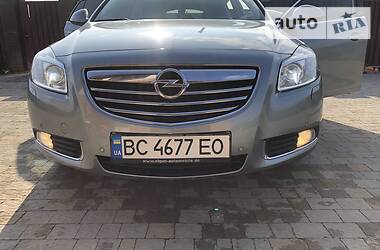 Opel Insignia  2012