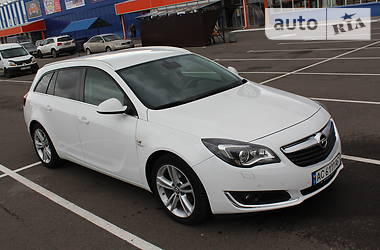 Opel Insignia Sports Tourer 2015