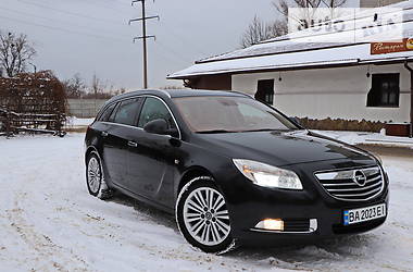 Opel Insignia COSMO 2012