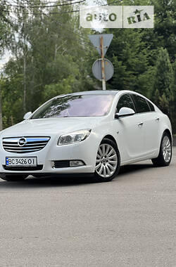 Opel Insignia Cosmo 2011