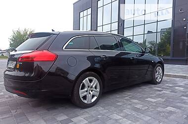 Opel Insignia  2011