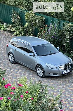 Opel Insignia  2011