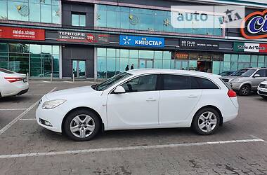 Opel Insignia Sport tourer 2011