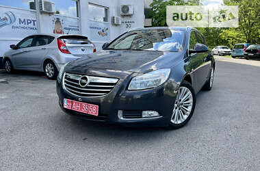 Opel Insignia  2013