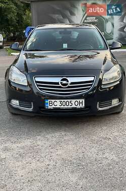 Opel Insignia  2012