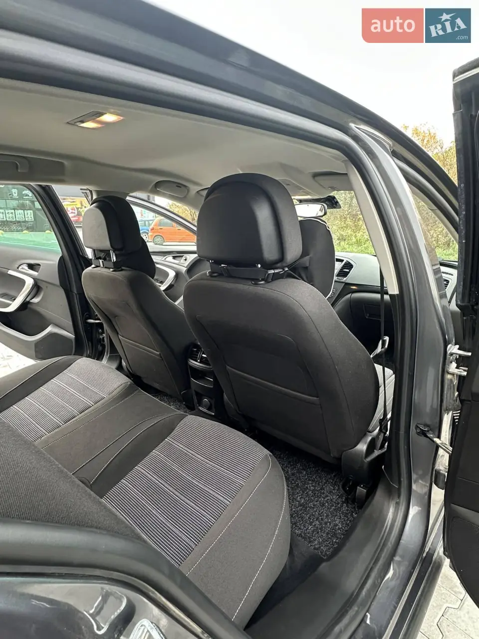 2011 Opel Insignia - мініатюра 5