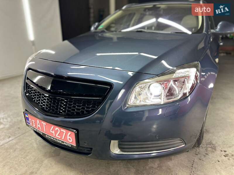 Opel Insignia 2009 года в Черновцах