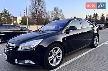 Opel Insignia  2011