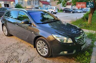 Opel Insignia  2013