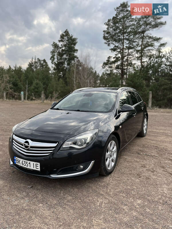Седан Opel Insignia