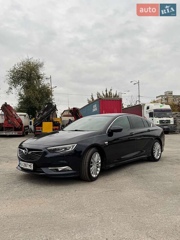 Ліфтбек Opel Insignia