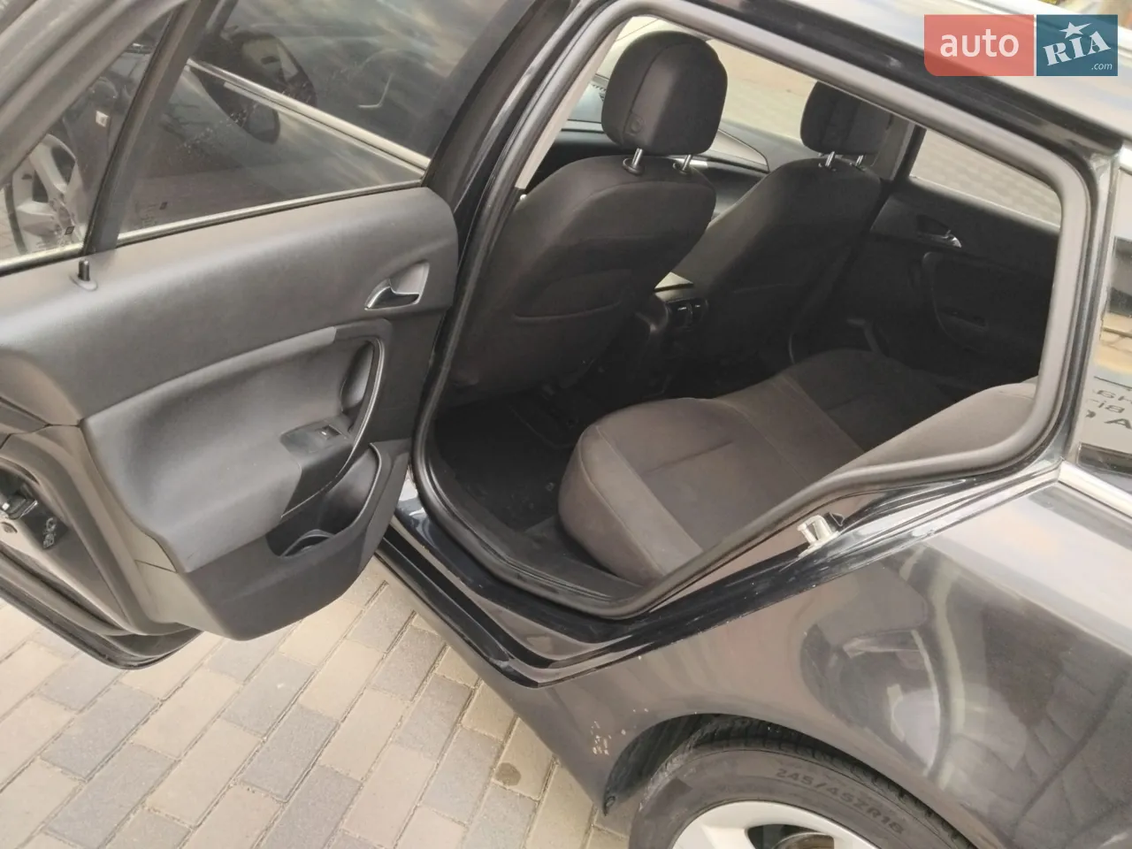 2012 Opel Insignia - мініатюра 4
