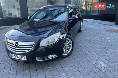 Opel Insignia  2012