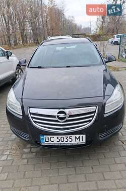 Opel Insignia  2013
