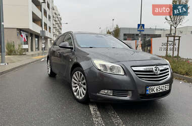Opel Insignia  2011