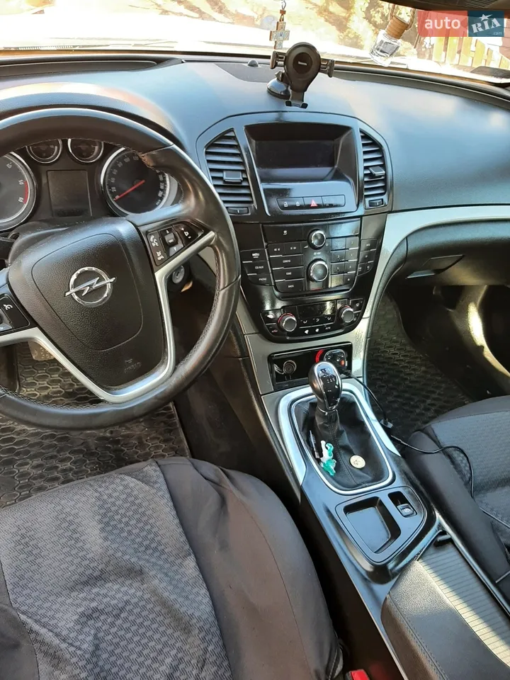 2010 Opel Insignia - мініатюра 5