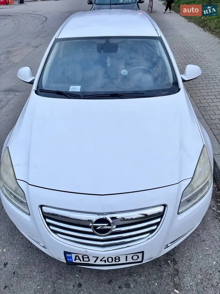 2010 Opel Insignia - мініатюра 2