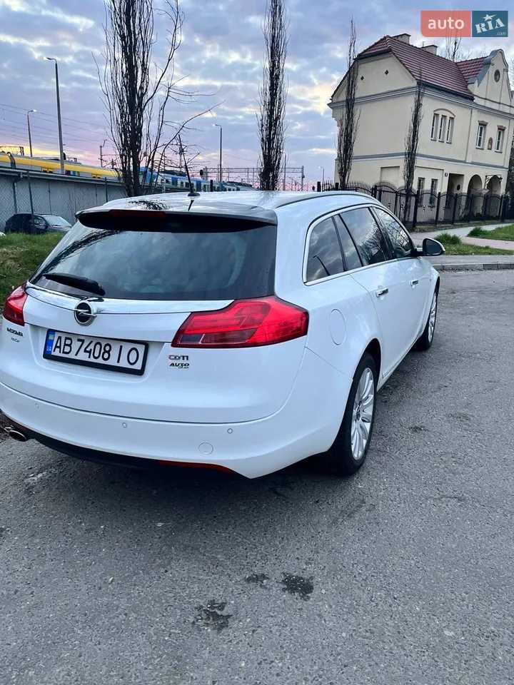 2010 Opel Insignia - мініатюра 4