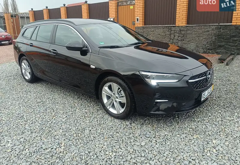 Opel Insignia 2021