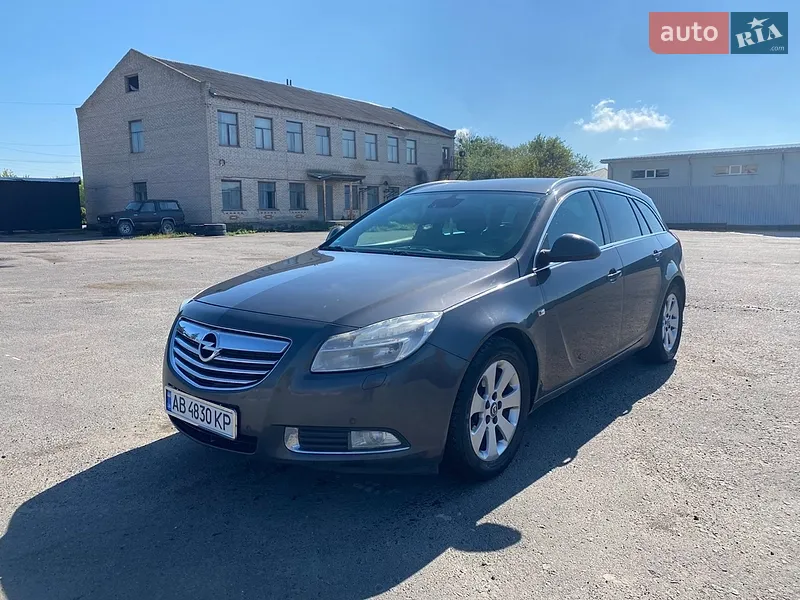Opel Insignia 2011