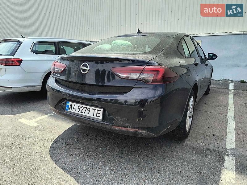 Лифтбек Opel Insignia 2017 в Киеве