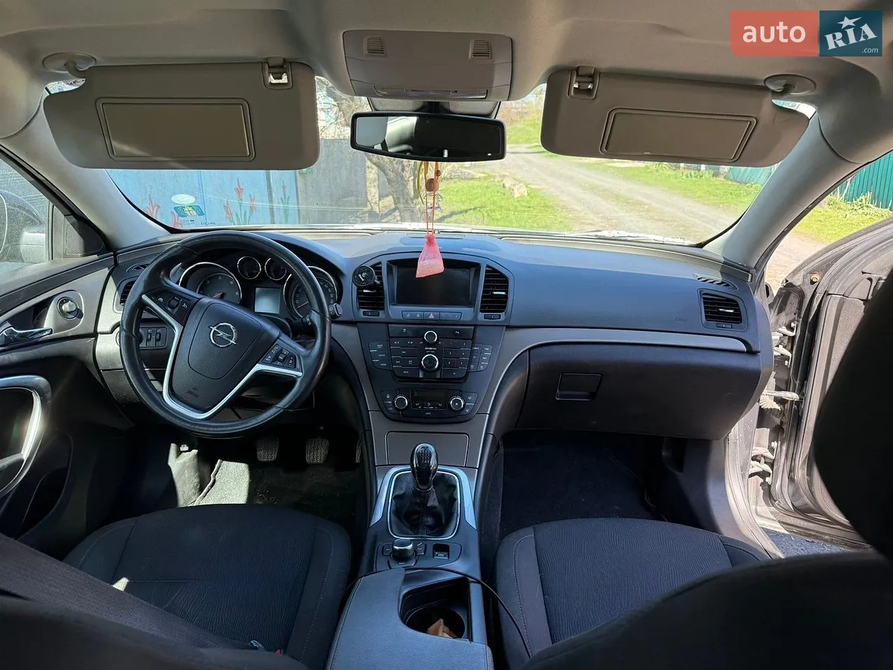 2010 Opel Insignia - мініатюра 3