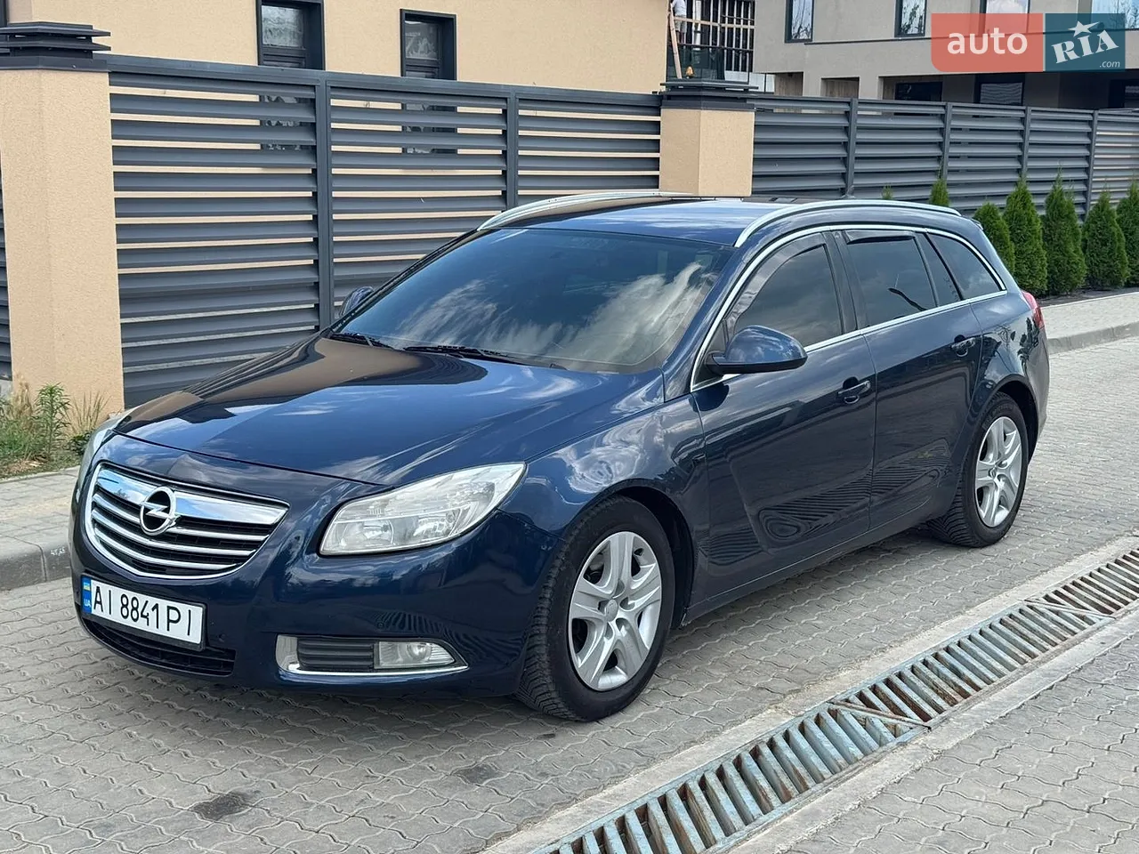2010 Opel Insignia - мініатюра 2