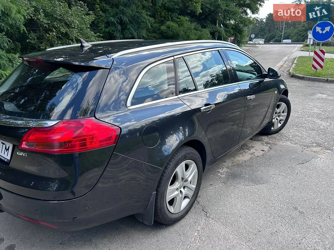 2010 Opel Insignia - мініатюра 3