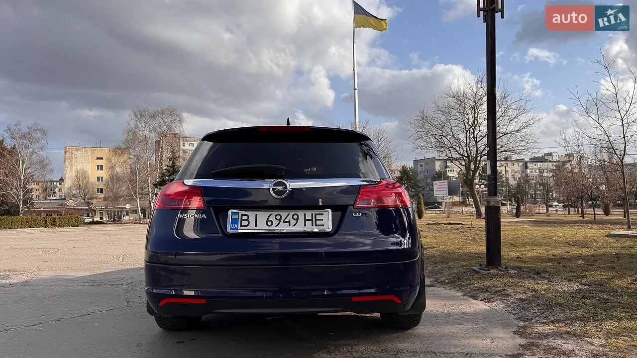 2013 Opel Insignia - мініатюра 3