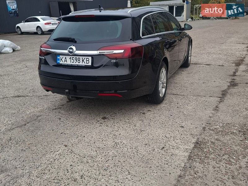 Универсал Opel Insignia 2014 в Киеве