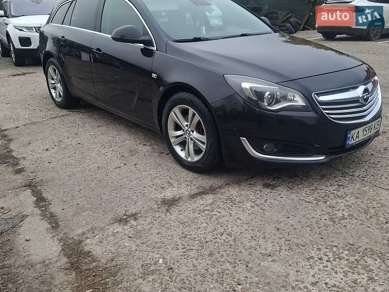 Универсал Opel Insignia 2014 в Киеве