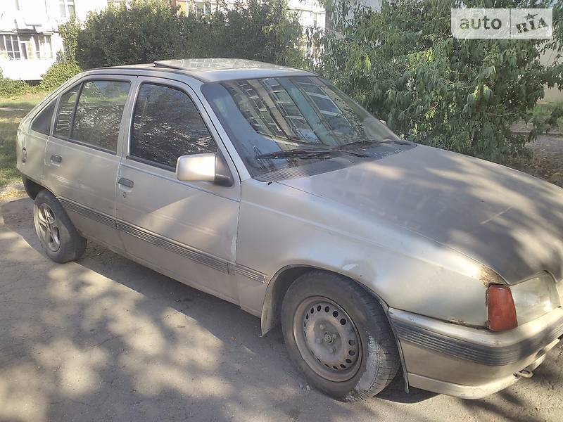 Opel Kadett 1988 года