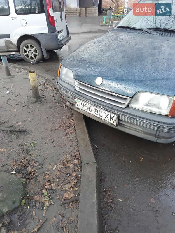Седан Opel Kadett