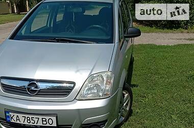 Opel Meriva  2010