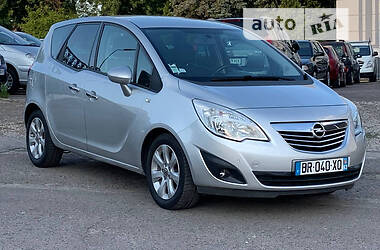 Opel Meriva  2012