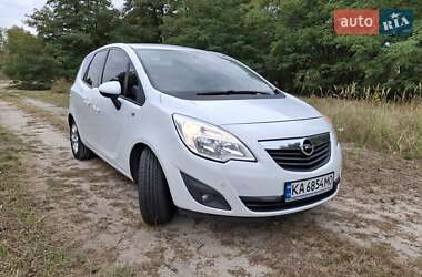 Opel Meriva  2011